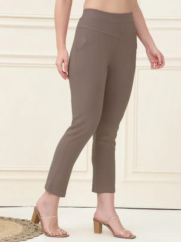 Brown_Lycra_Polyester_Spandex_Jegging_For_Women