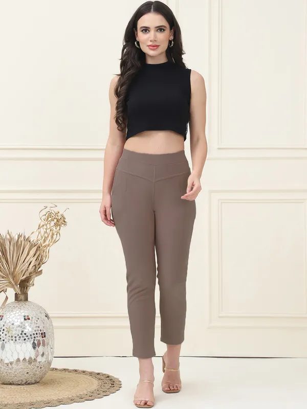 Brown_Lycra_Polyester_Spandex_Jegging_For_Women