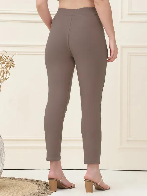 Brown_Lycra_Polyester_Spandex_Jegging_For_Women