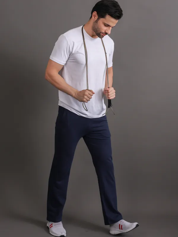 White_Polyester_Tshirt_For_Men