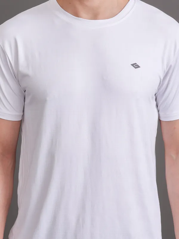 White_Polyester_Tshirt_For_Men