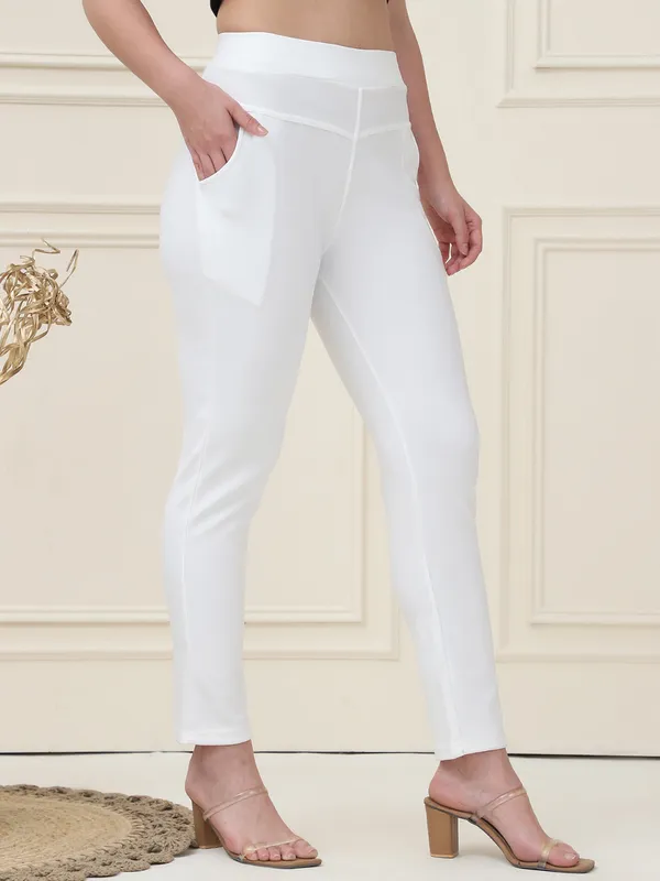 White_Lycra_Polyester_Spandex_Jegging_For_Women