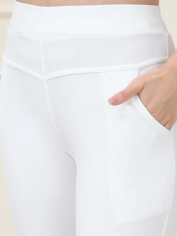 White_Lycra_Polyester_Spandex_Jegging_For_Women