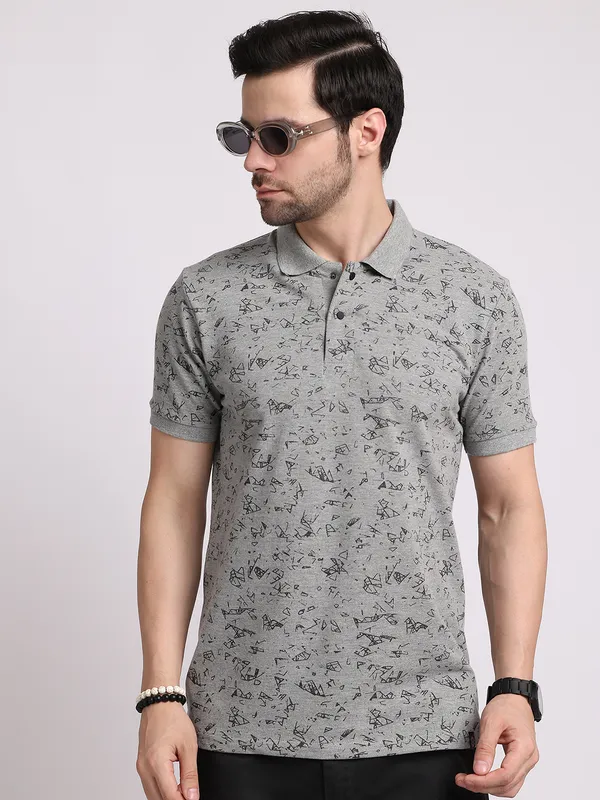 Grey_Cotton_T-Shirt_For_Men