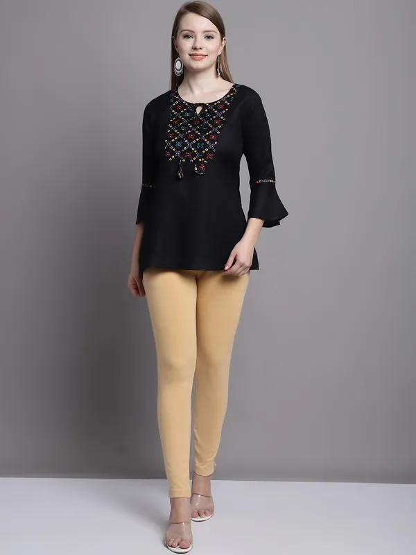 Beige_Cotton_Lycra_Legging_For_Women