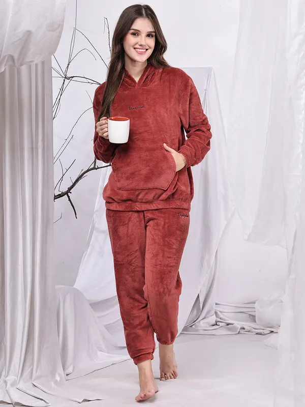 Maroon_Wool_Blend_Nightwear_For_Women