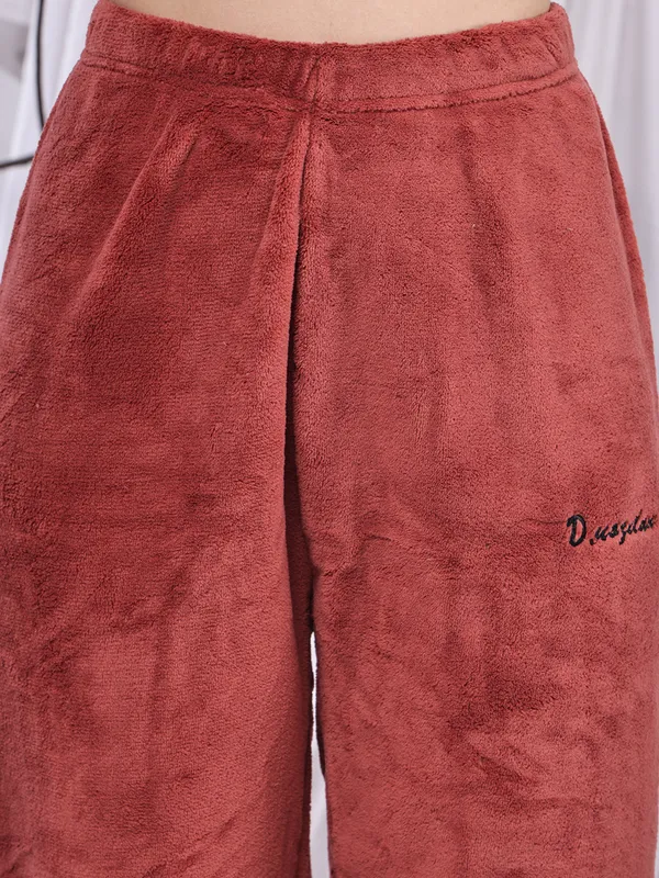 Maroon_Wool_Blend_Nightwear_For_Women