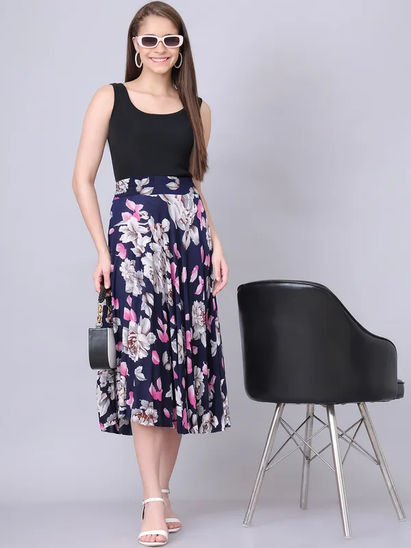 Multi_Color_Polyester_Lycra_Skirt_For_Women