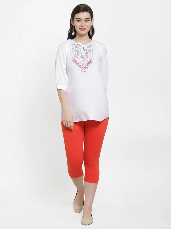 Orange_Cotton_Lycra_Capri_For_Women