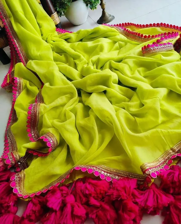 Parrot_Green_Smooth_Georgette_Embroidered_Saree