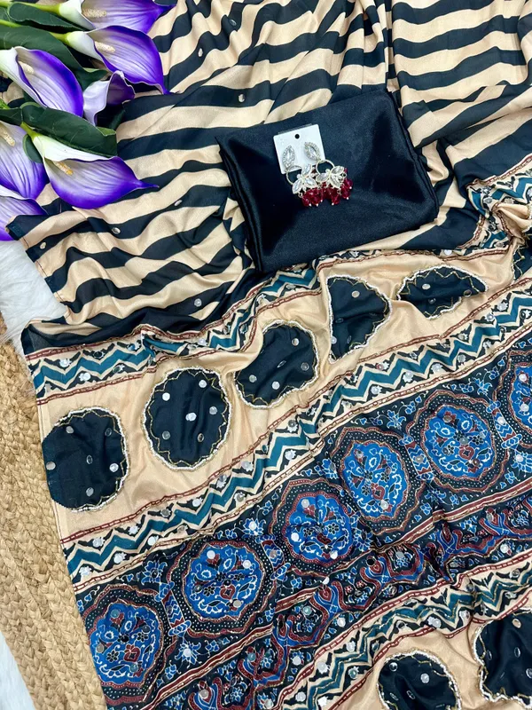 Off-White_Ajarakh_Print_Mirror_Embroidered_Saree