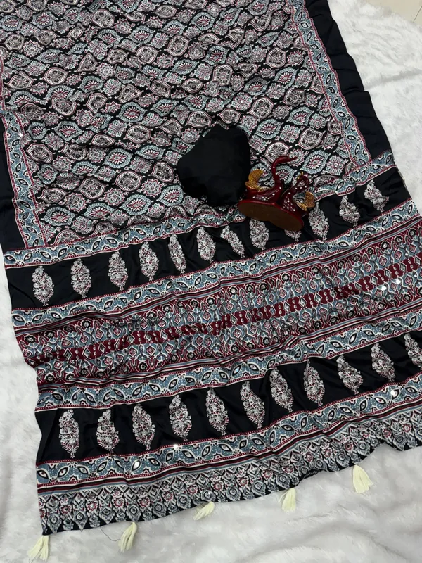 Black_Ajarakh_Print_Mirror_Work_Saree