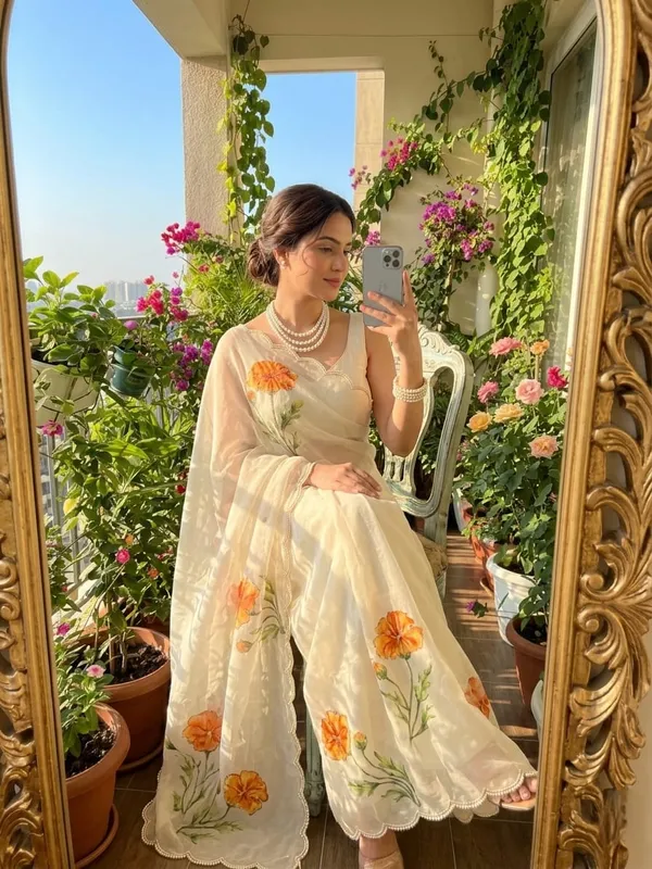 White_Organza_Motiwork_Embroidered_Saree