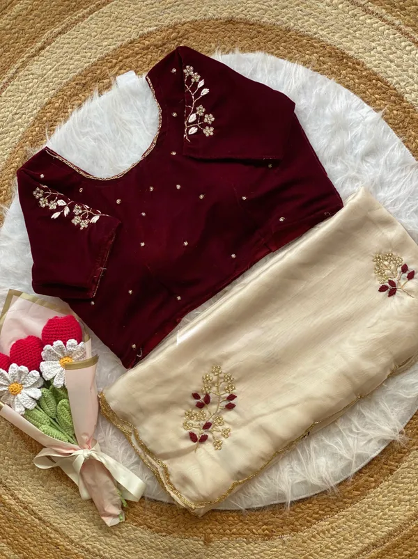 Cream_Shaded_Katdana_and_Beads_Hand-Embroidered_Saree