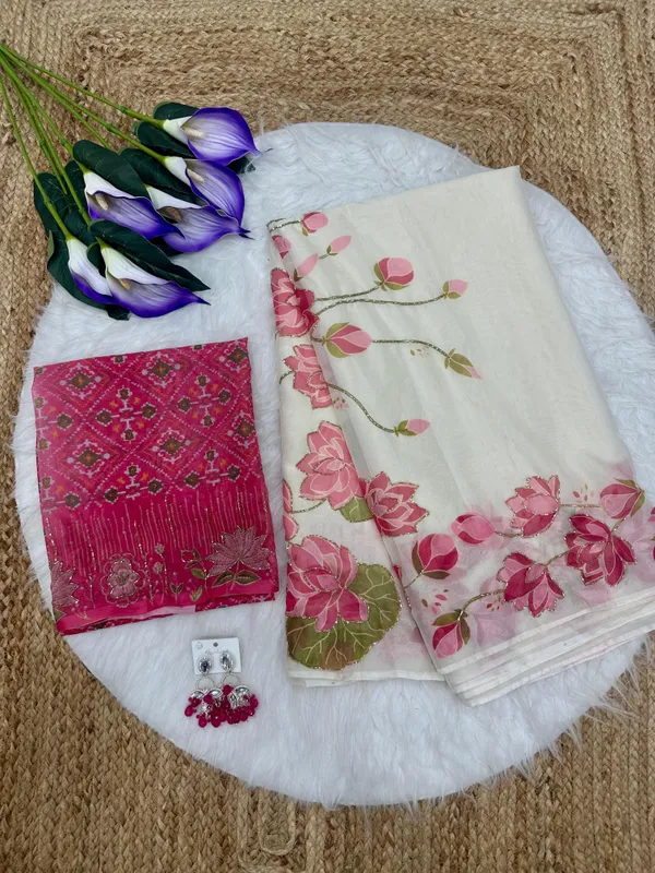 White_Floral_Embroidered_Saree