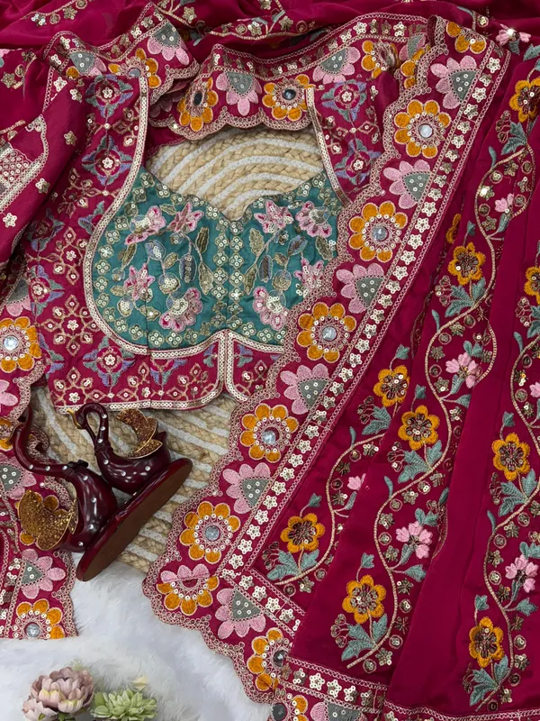 Rani_Traditional_Embroidered_Saree