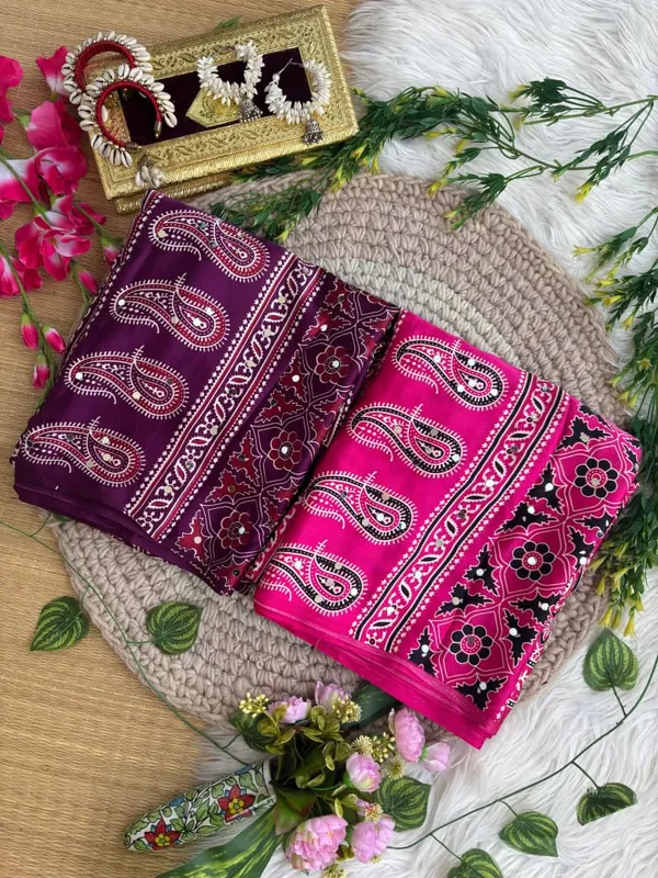 Pink_Ajarakh_Print_Mirror_Work_Saree