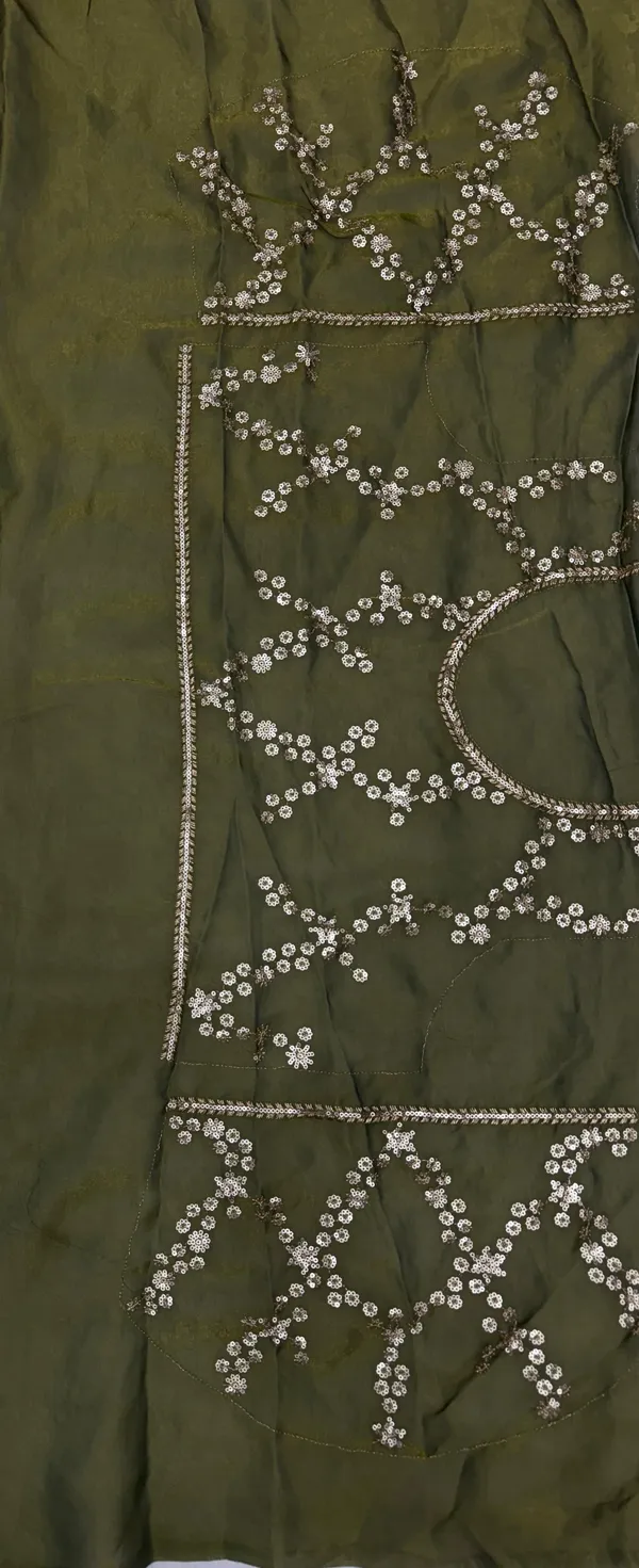 Mehendi_Space_Silk_With_Lehriya_Embroidered_Saree