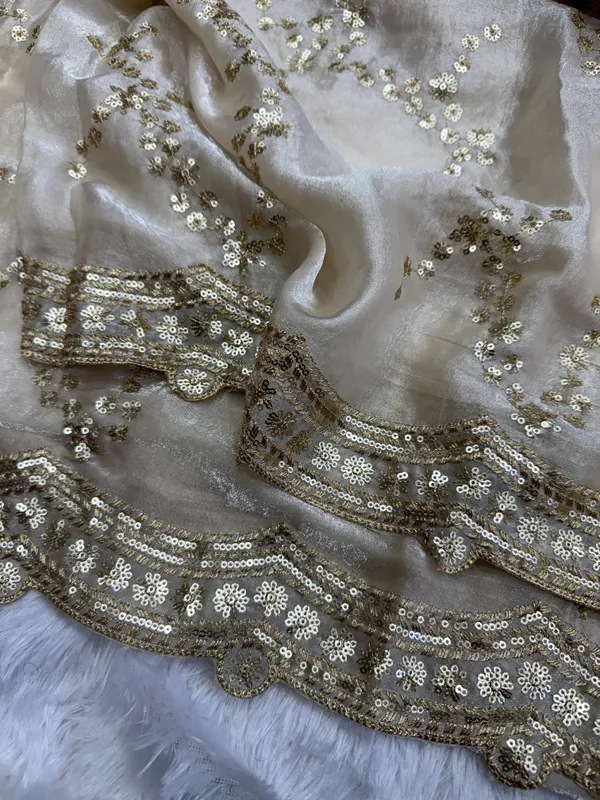 Off-White_Space_Silk_With_Lehriya_Embroidered_Saree