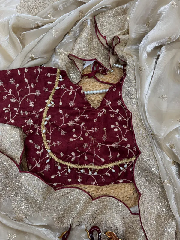 Cream_Satin_Silk_Embroidered_Designer_Saree