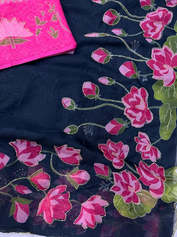 Black_Floral_Embroidered_Saree
