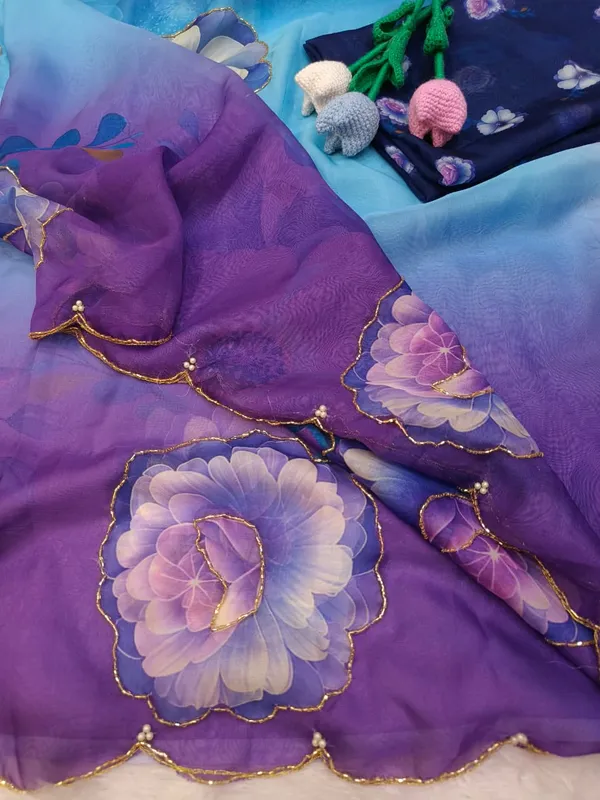 Blue_Floral_Embroidered_Saree