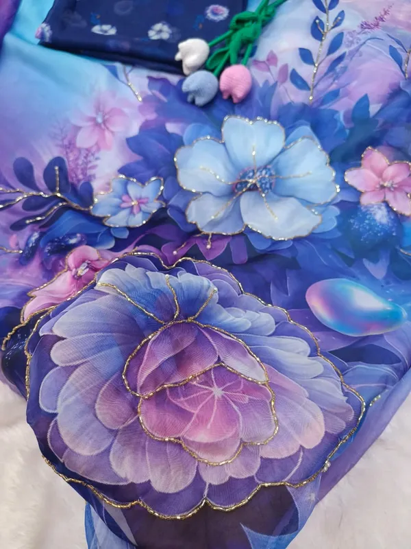 Blue_Floral_Embroidered_Saree