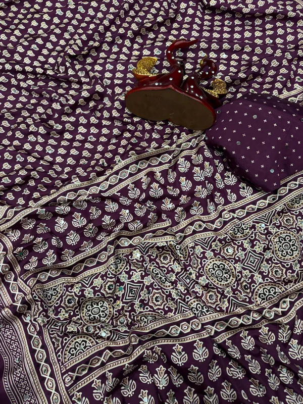 Purple_Ajarakh_Print_Mirror_Embroidered_Saree