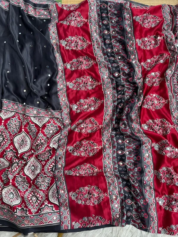 Black_Ajarakh_Print_Mirror_Work_Saree