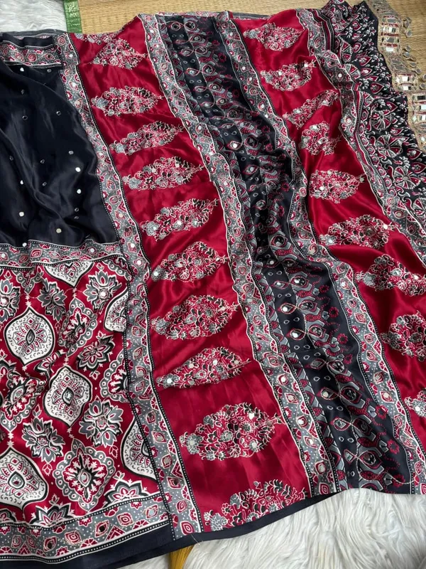Black_Ajarakh_Print_Mirror_Work_Saree