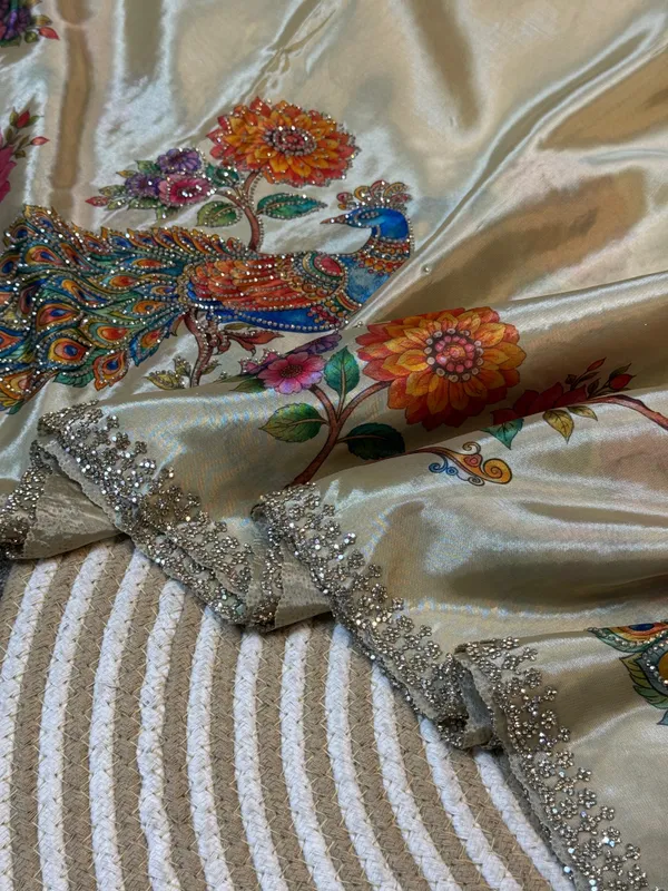 Cream_Peacock_Print_Designer_Saree