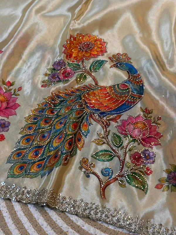 Cream_Peacock_Print_Designer_Saree