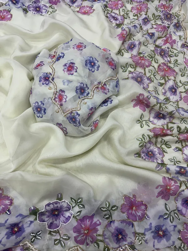 Lavender_Tabby_Silk_Beads_Embroidered_Saree