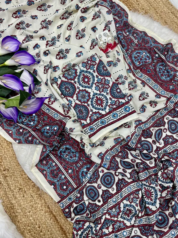Off-White_Ajarakh_Print_Mirror_Embroidered_Saree
