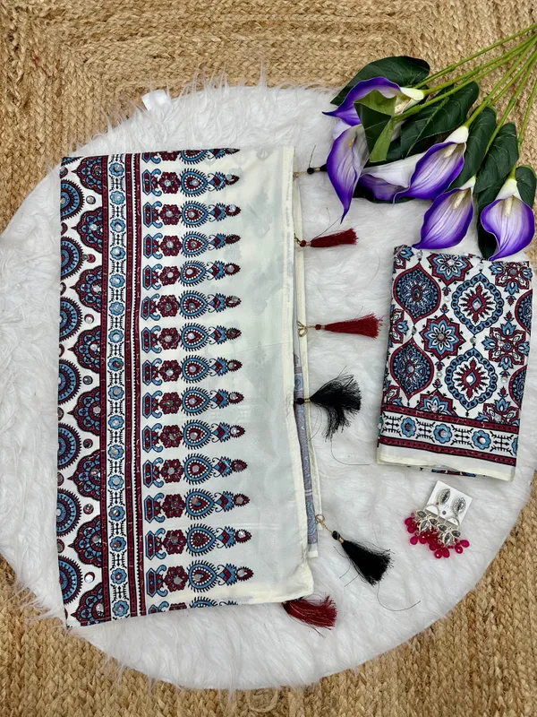 Off-White_Ajarakh_Print_Mirror_Embroidered_Saree