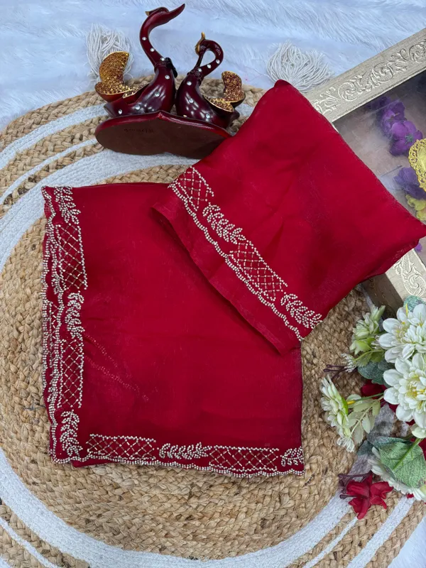 Red_Shaded_Soft_Space_Silk_Designer_Saree