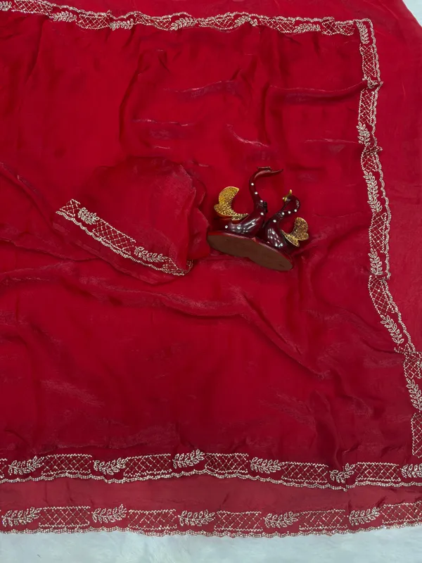 Red_Shaded_Soft_Space_Silk_Designer_Saree