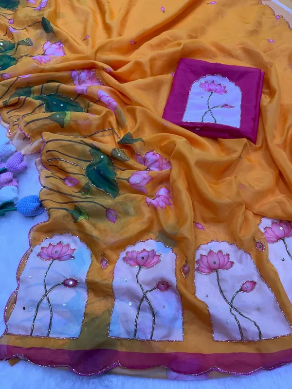 Light_Yellow_Floral_Embroidered_Saree