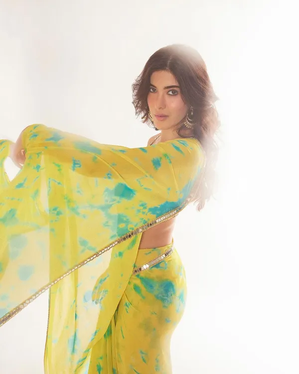 YELLOW_SOFT_SMOOTH_GEORGETTE_SAREE