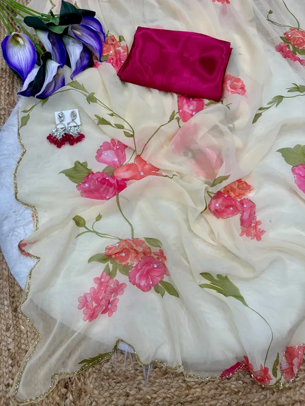 Off-White_Floral_Embroidered_Saree