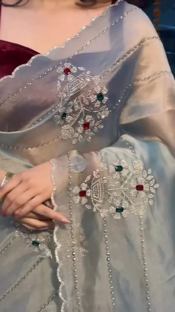 Grey_Shaded_Space_Silk_Designer_Saree
