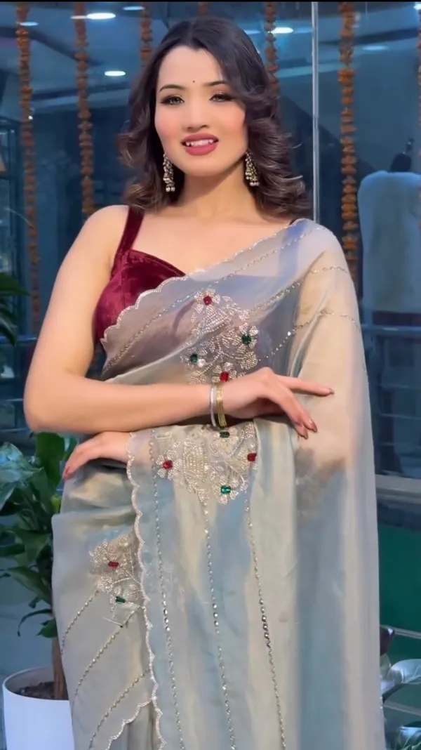 Grey_Shaded_Space_Silk_Designer_Saree