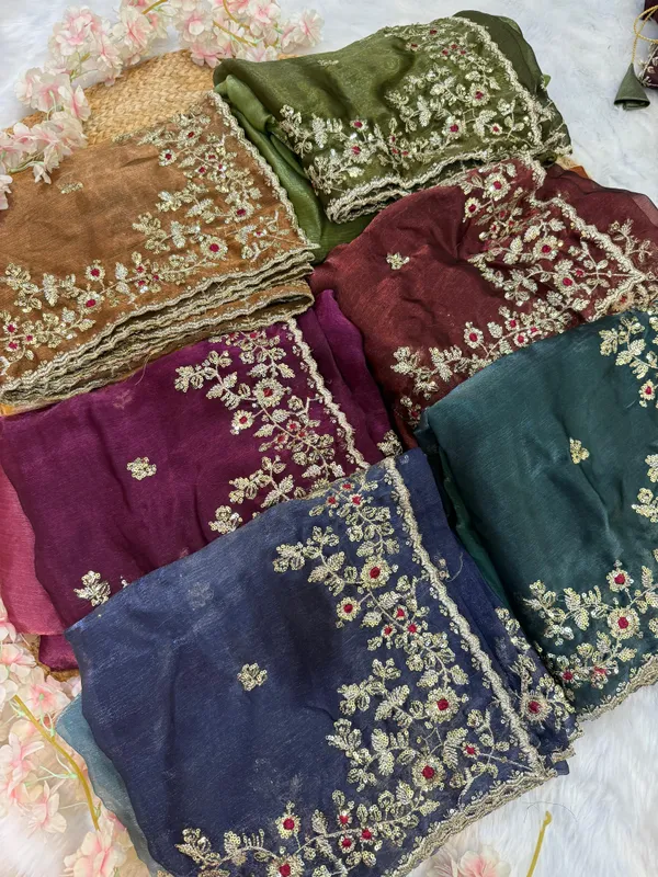 Wine_Dual_Tone_Space_Silk_Embroidered_Saree