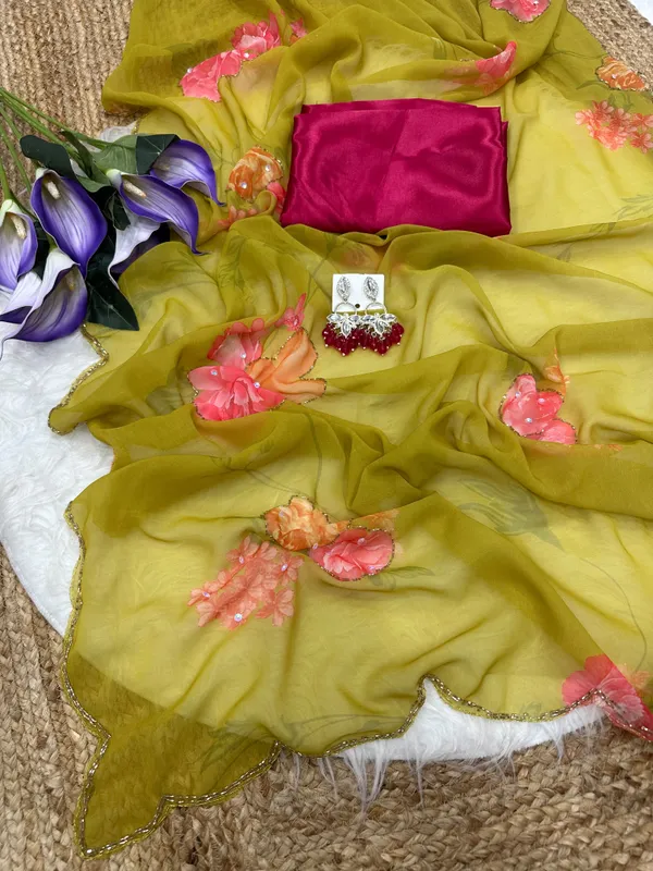 Perot_Green_Floral_Embroidered_Saree