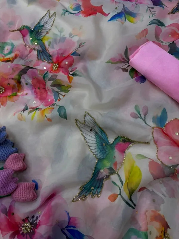 Pink_Shaded_Floral_Embroidered_Saree