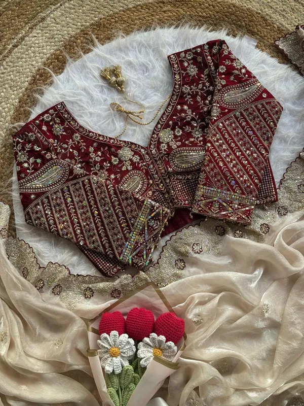Cream_Space_Silk_Designer_Saree