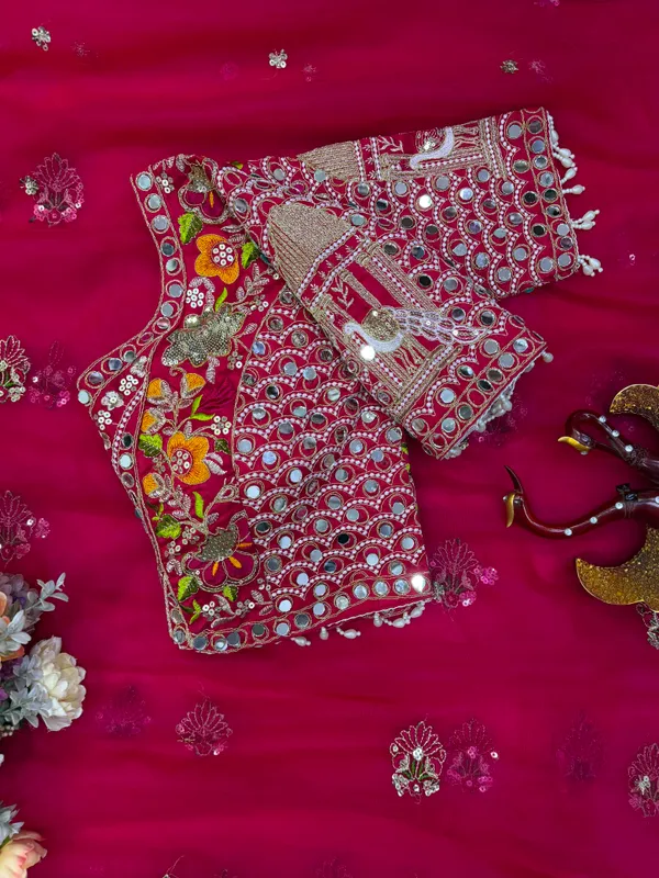 Red_Organza_Silk_Embroidered_Saree