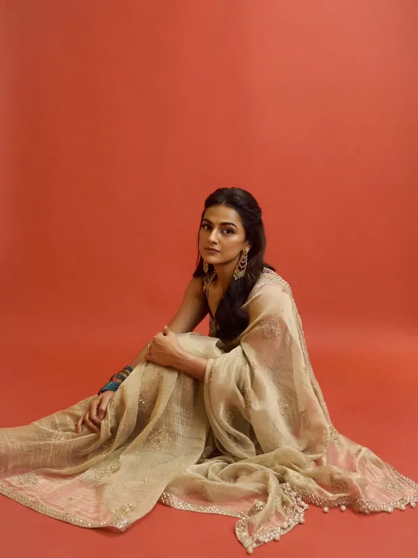 Cream_Crush_Silk_Designer_Saree