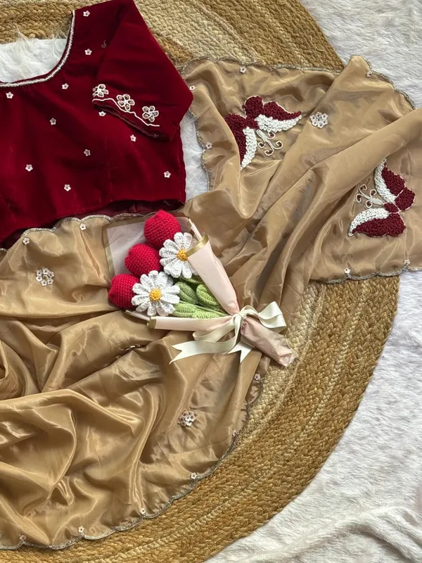 Cream_Shaded_Katdana_and_Beads_Hand-Embroidered_Saree