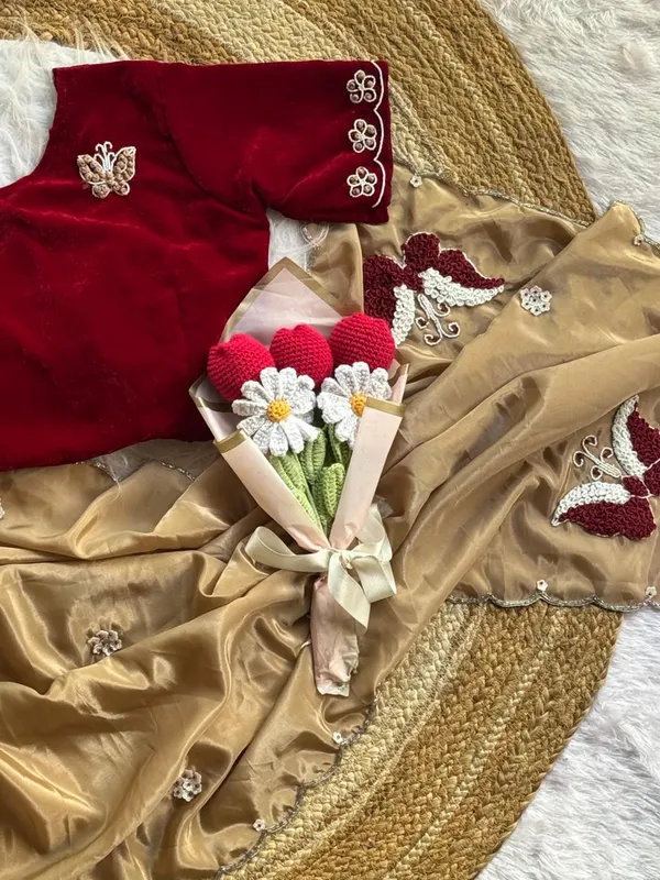Cream_Shaded_Katdana_and_Beads_Hand-Embroidered_Saree